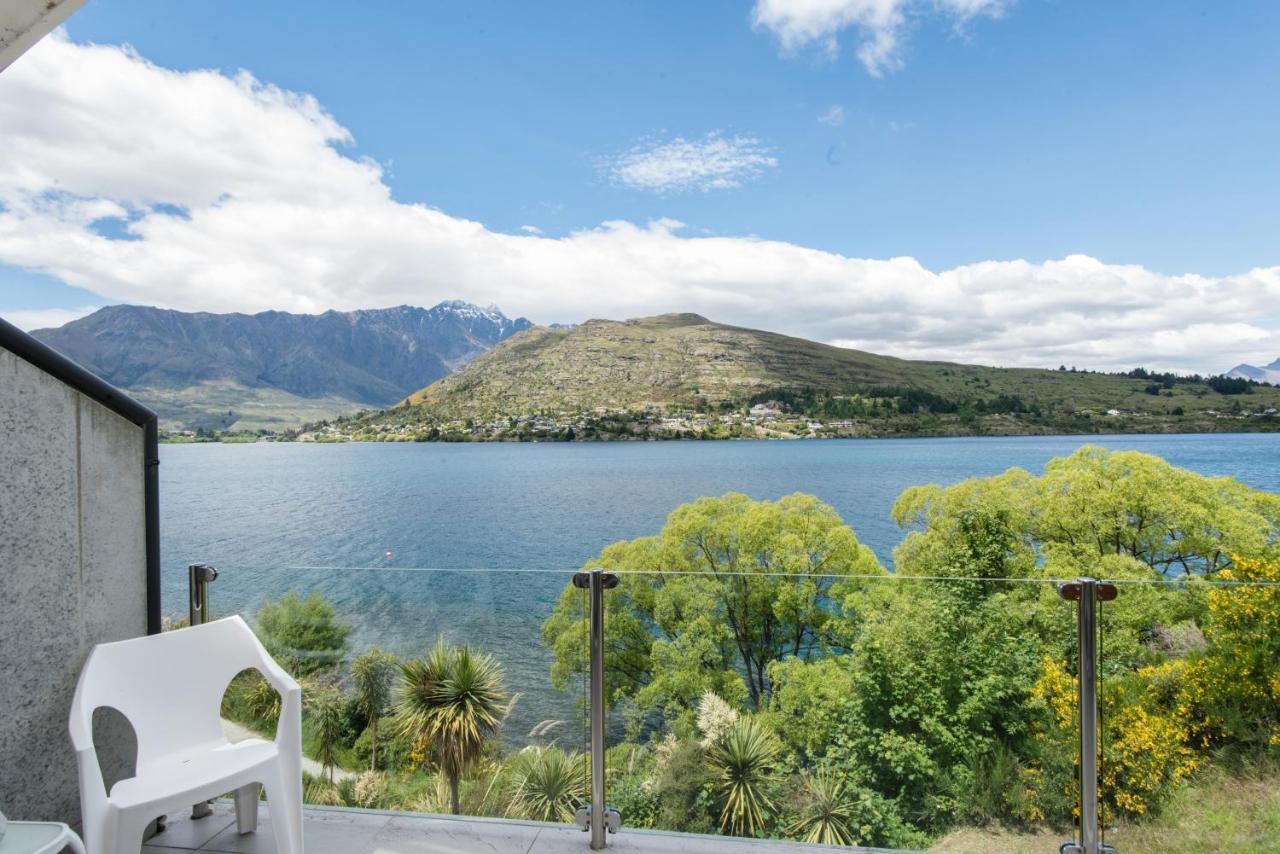 Lakeside Luxury With Spa ควีนส์ทาวน์ ภายนอก รูปภาพ